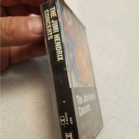 THE JIMI HENDRIX CONCERTS CASSETTE TAPE - Picture 8 of 9